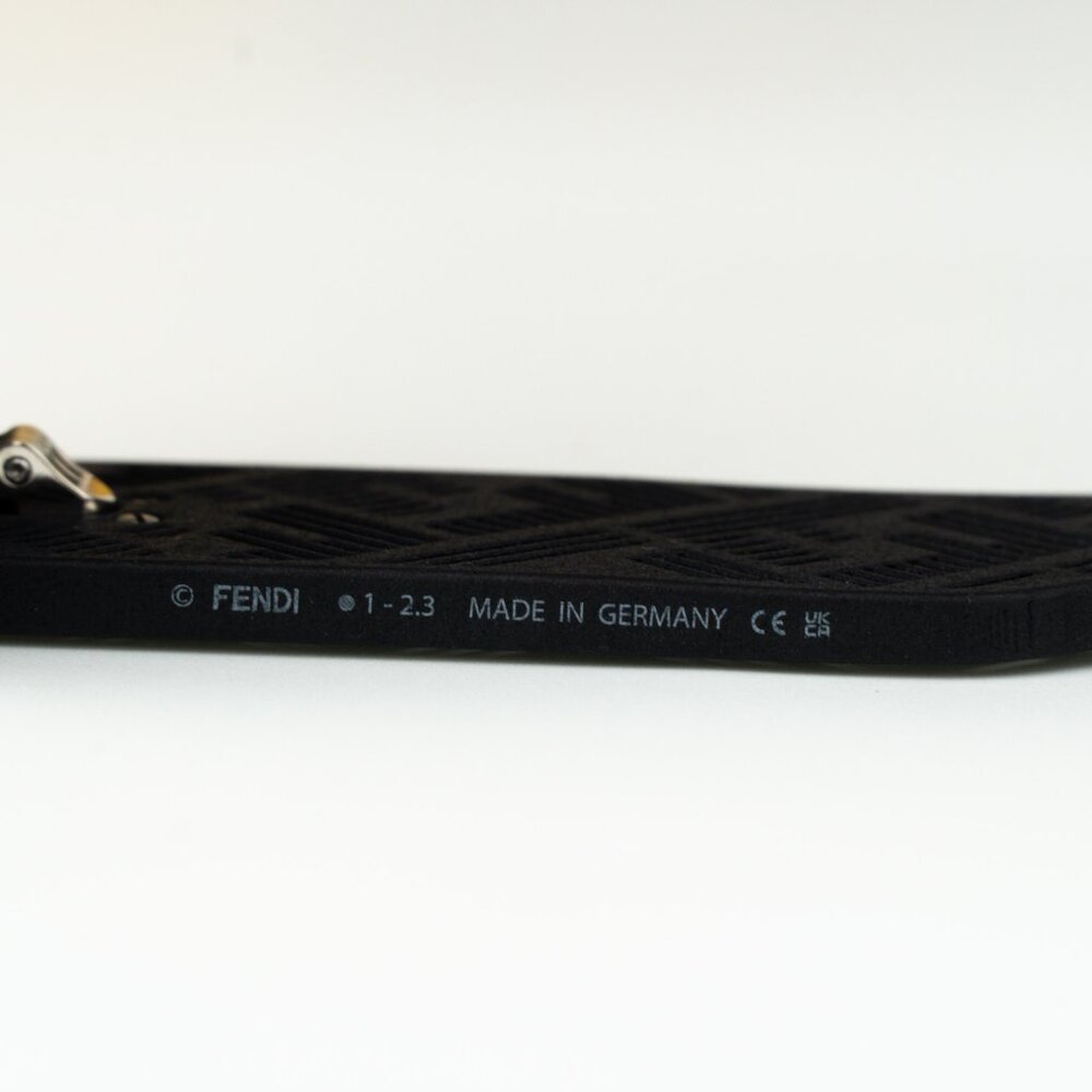 Fendi SHADOW Women Sunglasses Geometric Matte Black Grey FE40113I 02A BRAND NEW - Picture 8 of 12